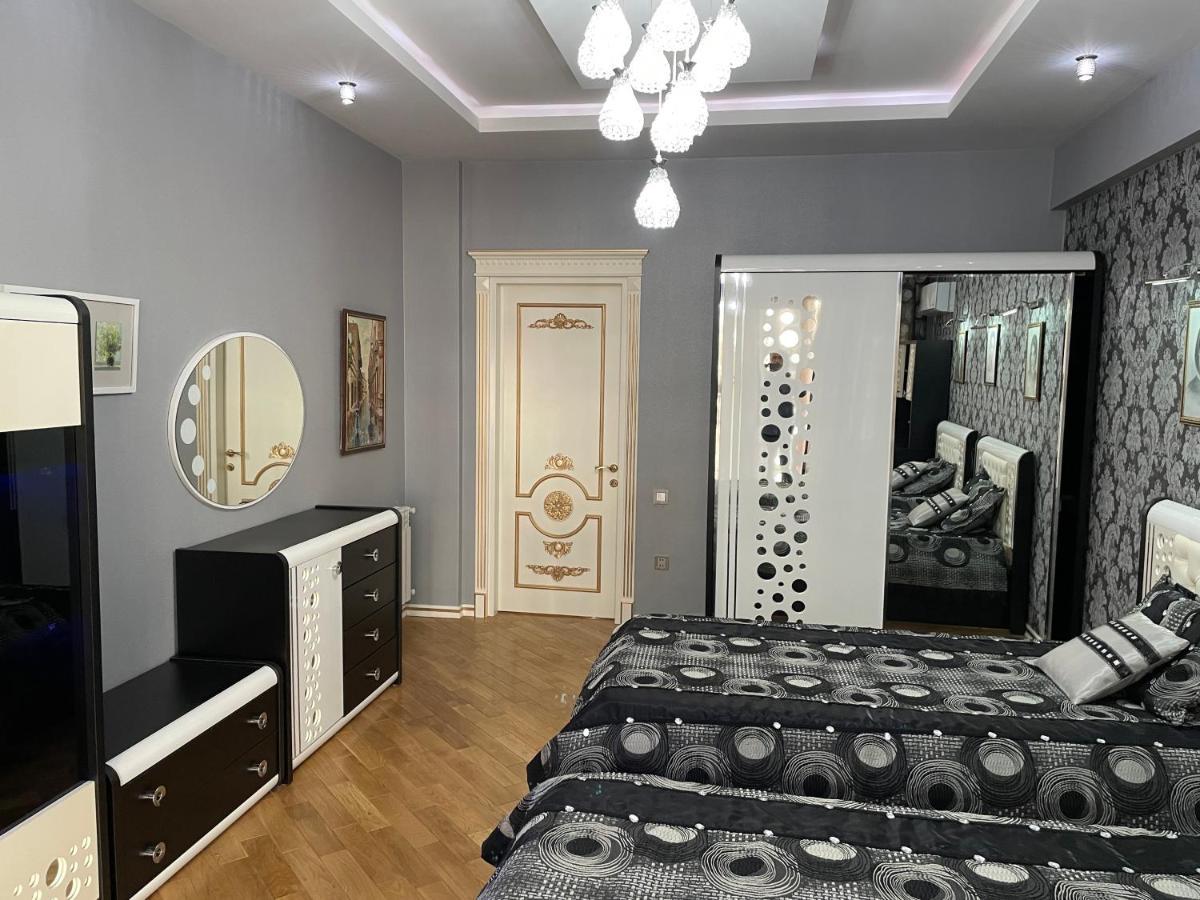 Park Azure Louvre Apartment 바쿠 외부 사진