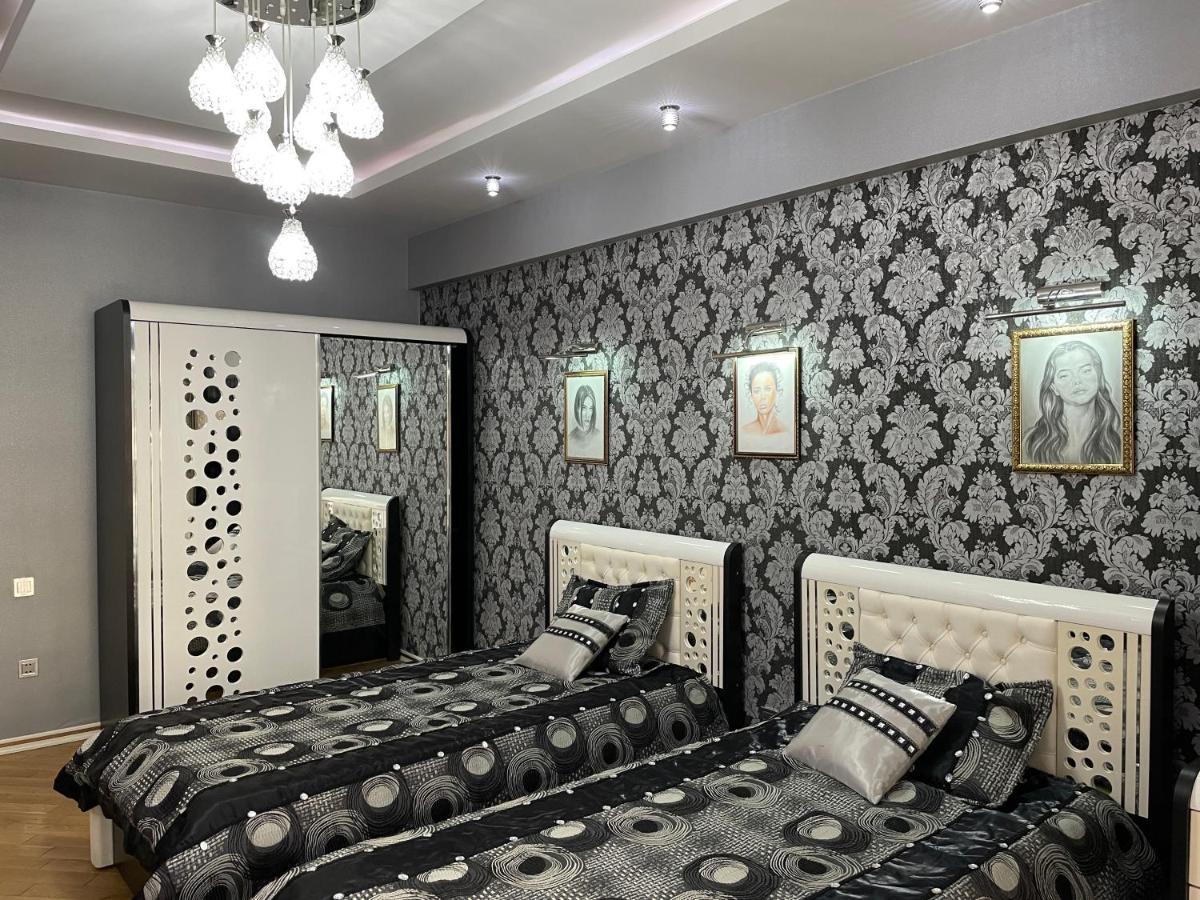 Park Azure Louvre Apartment 바쿠 외부 사진