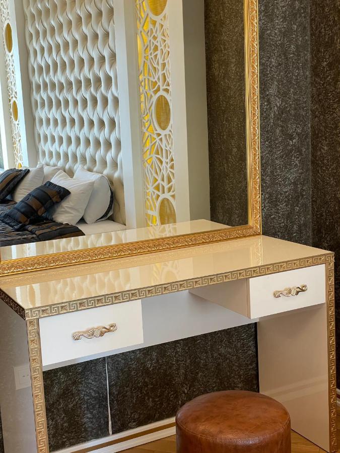 Park Azure Louvre Apartment 바쿠 외부 사진