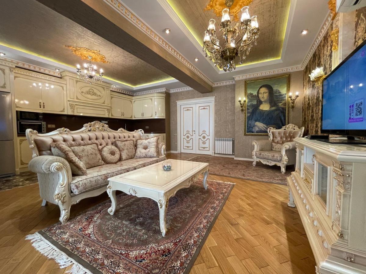 Park Azure Louvre Apartment 바쿠 외부 사진