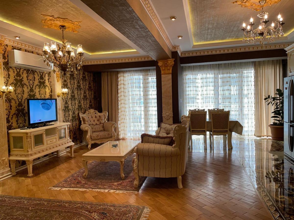 Park Azure Louvre Apartment 바쿠 외부 사진