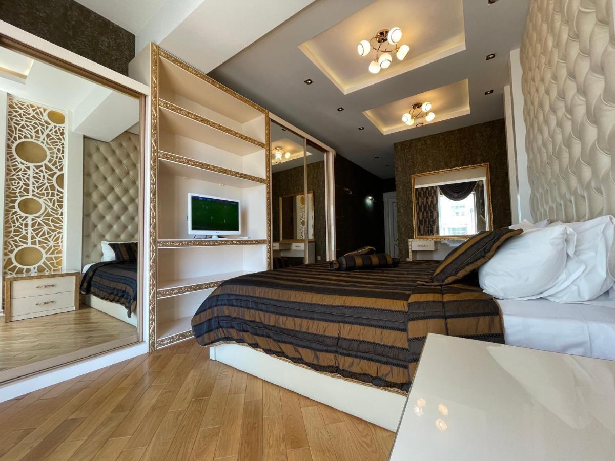 Park Azure Louvre Apartment 바쿠 외부 사진